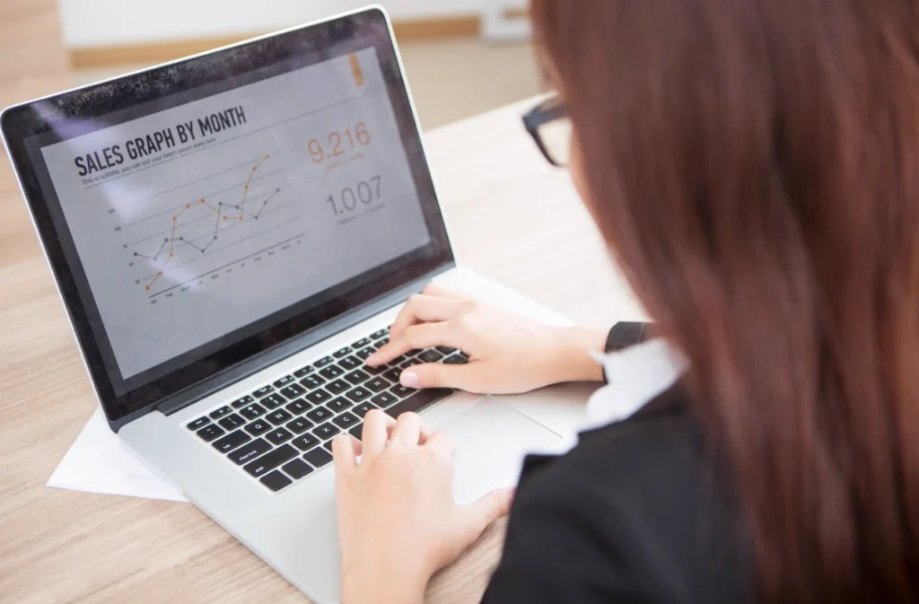 women-working-on-laptop